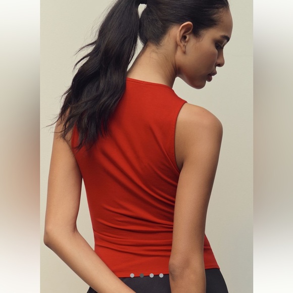 Reformation Elegant Red Sleeveless Top - Picture 2 of 8